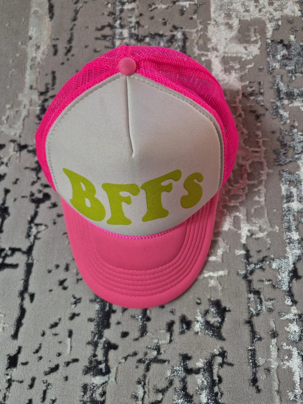 Besties snapback extra puff pink mesh Multi-tucker hat neon pink new